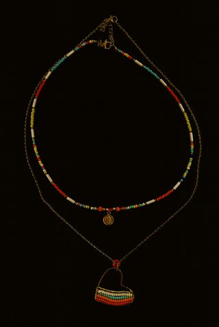 Collar duo con corazón tejido