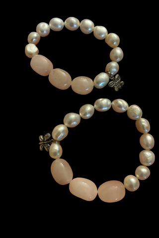 Pulsera cuarzo rosa y perlas